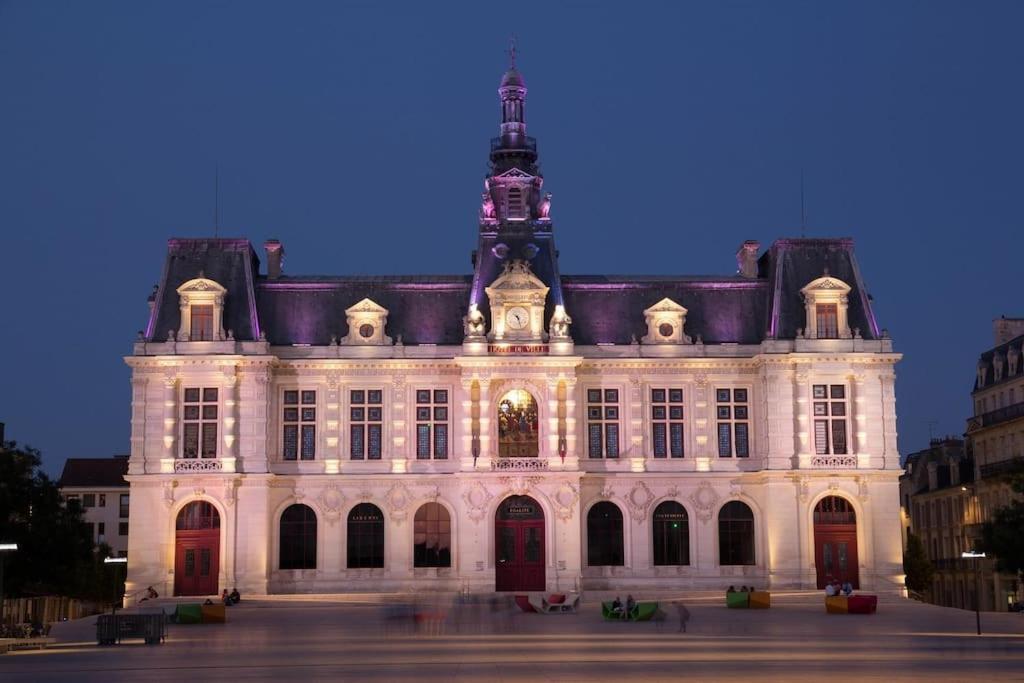 • Bel Appartement - Centre Historique De 普瓦捷 外观 照片